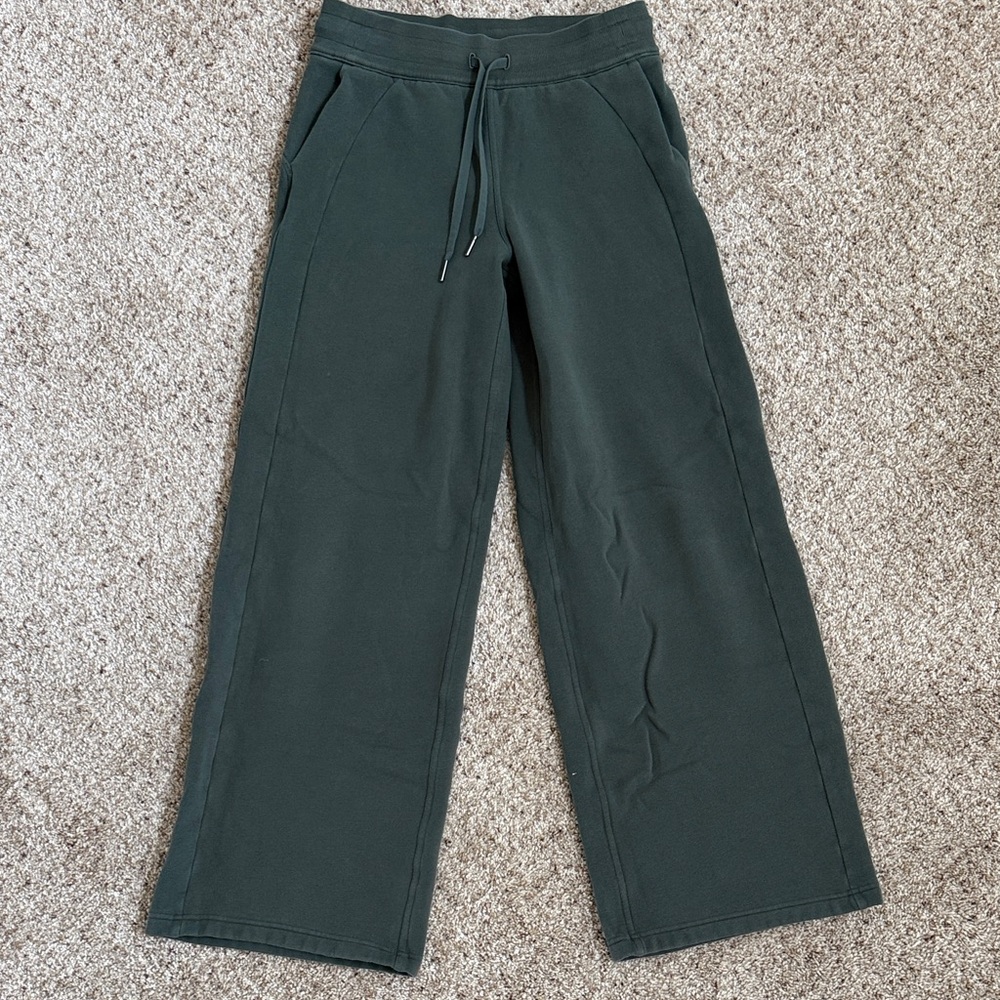 Lululemon Green Sweatpants